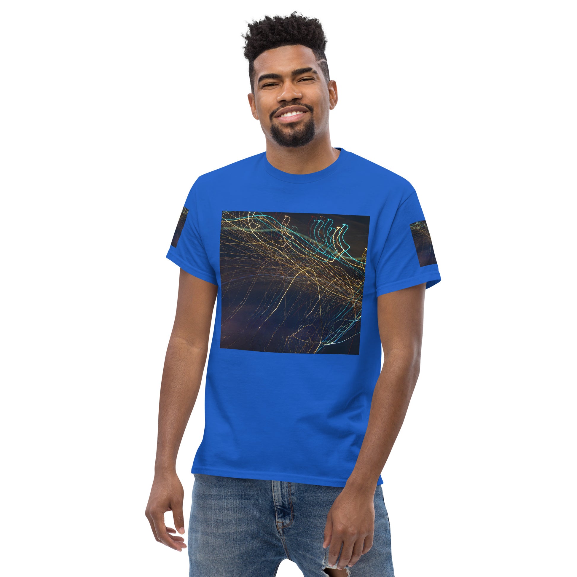 Artistic tee